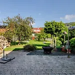 Theo Im Alte Schule * Ferna