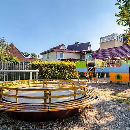 Theo Im Alte Schule *