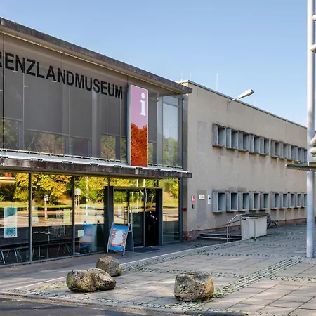 Theo Im Alte Schule アパート *