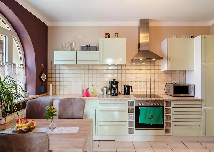 Theo Im Alte Schule * Adelsborn