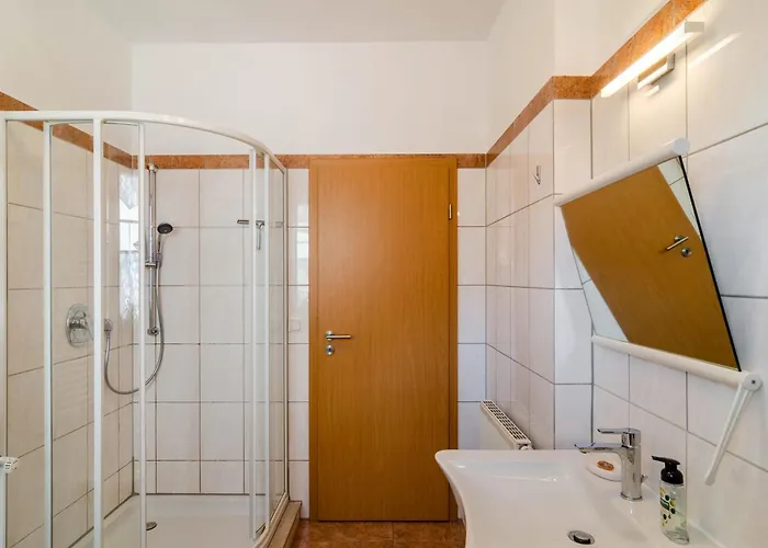 Theo Im Alte Schule *