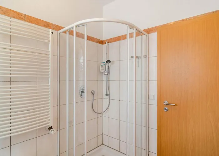 Theo Im Alte Schule * Adelsborn